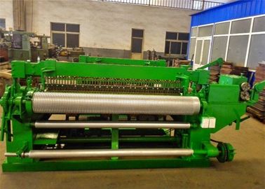 China 1 . 2m Width Roll Mesh Welding Machine Sturdy Structure Low Noise Operation Simple supplier