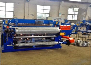 China Heavy Duty Wire Mesh Making Machine , 0 . 45 - 2 . 6mm Welded Wire Mesh Machine supplier