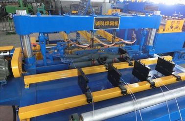 China Strong Welding Spot Iron Net Making Machine , 780 Mm Width Gabion Wire Mesh Machine supplier