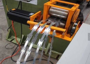 China High Efficiency Fencing Wire Making Machine , Galvanized Steel Razor Barbed Wire Machine supplier