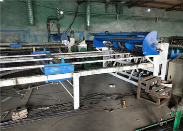 China Double Edge Chain Link Fence Machine , High Speed Welded Wire Mesh Machine supplier