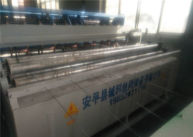 PVC Coated Wire Mesh Fencing Machine , 3 - 6mm Industrial Welded Wire Mesh Machine supplier