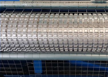 Heavy Duty Wire Mesh Making Machine , 0 . 45 - 2 . 6mm Welded Wire Mesh Machine supplier