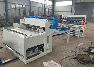 Automatic Chicken Wire Mesh Machine , Heavy Duty Animal Wire Cage Welding Machine supplier