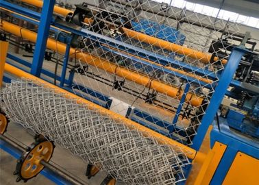 High Efficiency Automatic Chain Link Machine , Galvanized Wire Chain Link Fence Equipment supplier