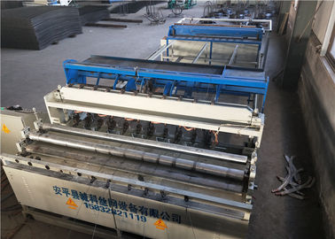 Low Carbon Steel Fence Mesh Welding Machine PLC Control Low Power Consumption supplier